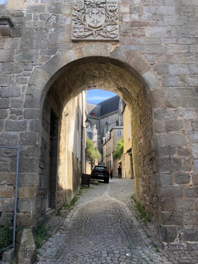 Au Coeur De Vannes - Vue Sur Les Remparts - 2 Ch Exterior photo